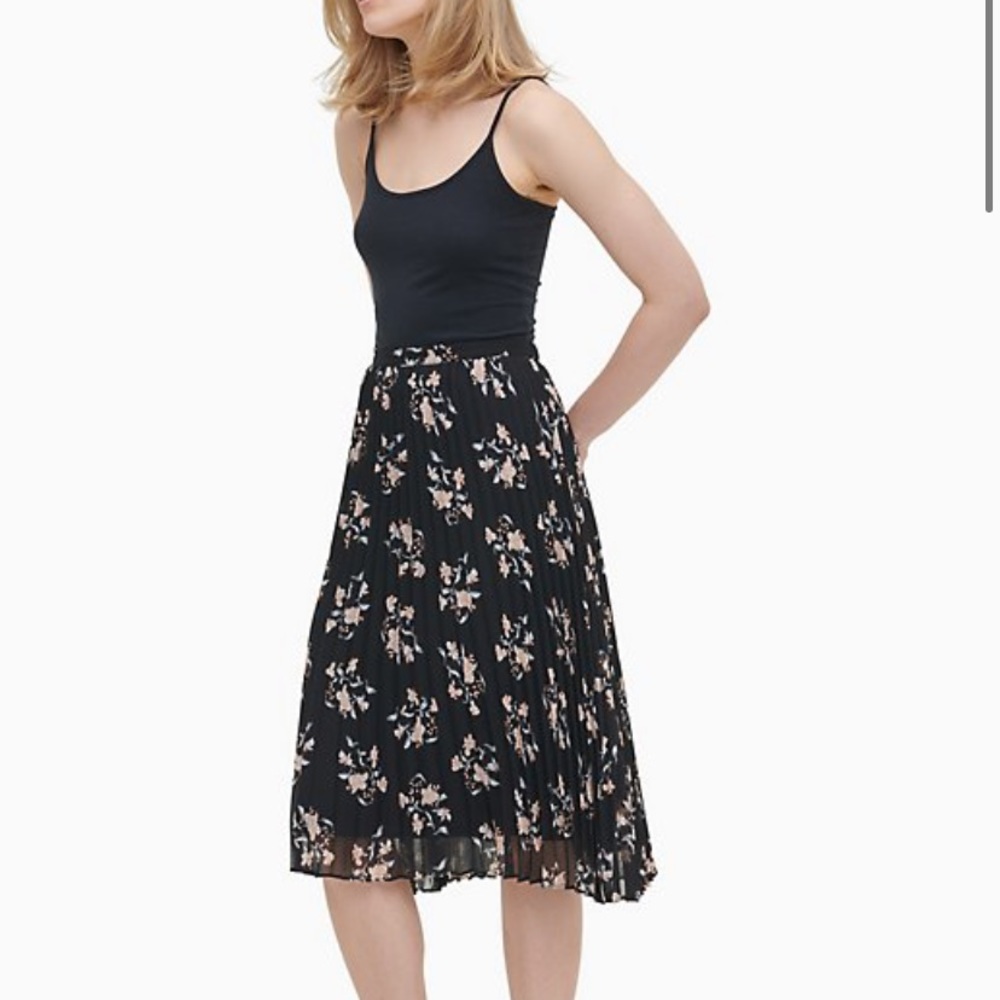 NWT Calvin Klein Floral Pleated Skirt